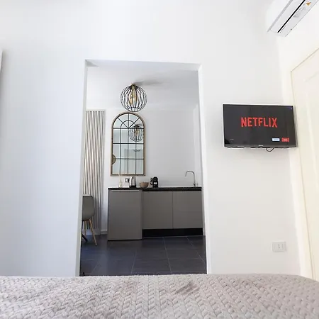 Lena Vecchia Apartment